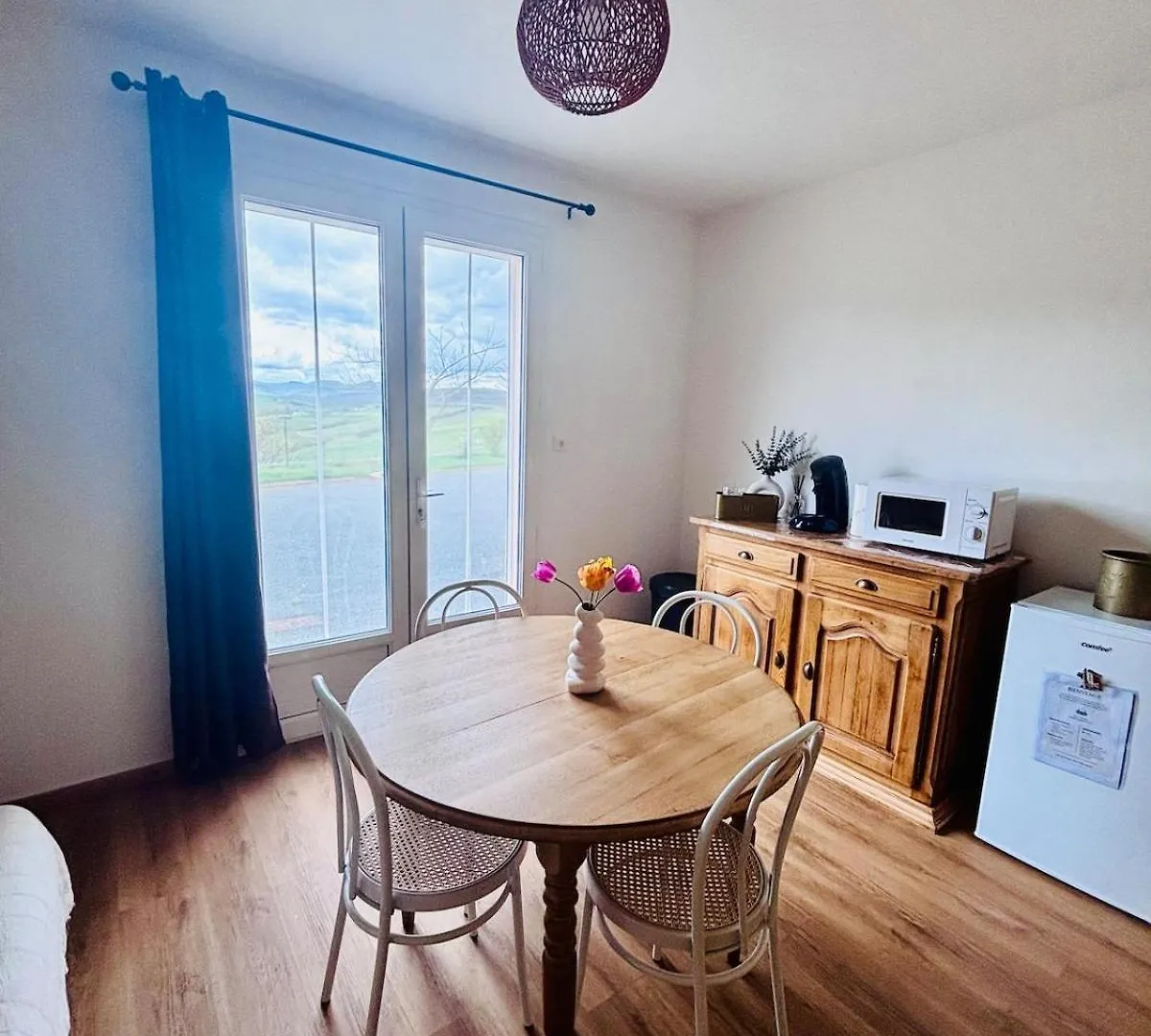 Logement Dans Le Rougier Montlaur  Apartment Montlaur (Aveyron)